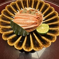 日本料理 銭屋 - 香箱蟹、甲羅の下に小さなパイ