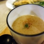 中村屋 - 全粒粉を使用したスープ