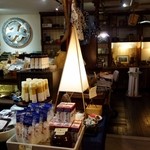 中村屋 - 売店コーナー