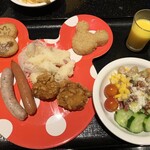 シェフ・ミッキー - 先ずは一皿目（ミニー柄）！