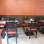 福苑 - 私の後ろの店内