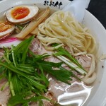 青竹手打ちラーメン　おお竹 - 手打ちの不揃い麺(∩´∀｀)∩ﾜｰｲ