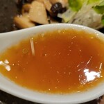 麦と麺助 - スープ