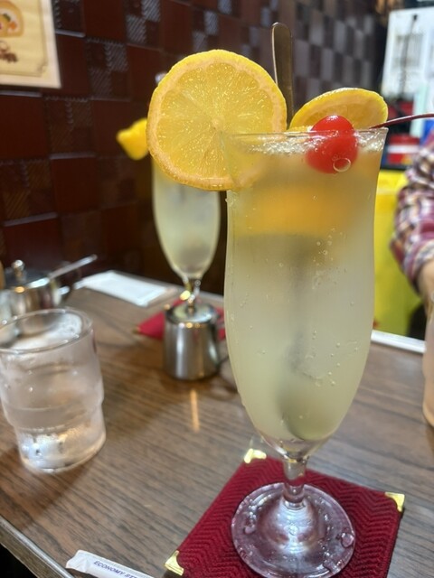 Kissa Brother photo 3