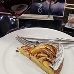 イロコーヒー - 紅玉のタルト＋コーヒー「コロンビアサルサピンクブルボン」