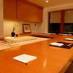 一凛 - 広々としたテーブル