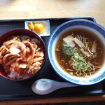 柳屋食堂 - チャップカツ丼とミニラーメンのセット