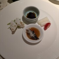 中国料理 美麗華 - 祝飾り添え　前菜五盛り合わせ