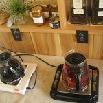 空 - セルフのコーヒーと紅茶