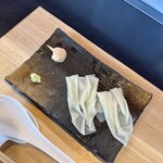 麺処 おぐら - 冷やし雲呑