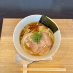 麺処 おぐら - 美瑛産新麦春よ恋の醤油らぁ麺