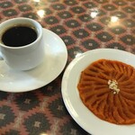 インド料理 パリワル - ホットコーヒーとニンジンハルワ(¥380)♪