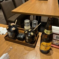 とんかつ まい泉 青山本店 - コンディメンツ。これと黒豚専用のソースもきた