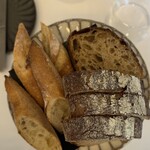 ル・プリスティン レストラン 東京 - このパンもまた…！！