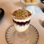 ル・プリスティン レストラン 東京 - ボケちゃったデザート