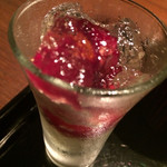 銀座 水野 - アメリカンチェリーのゼリー・抹茶のチョコ