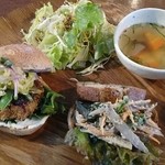 カフェスロー - おからコロッケバーガー＆春野菜サンド
