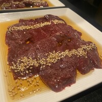 老舗精肉店直送 千種焼肉 飛騨牛の奴隷 千種店 - 