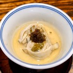 肉割烹 上 - 牡蠣の茶碗蒸し