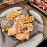 我楽多 - 牛ミックスホルモン（1人前）