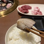 にくやのにかい - とりあえず豚肉でご飯を掻き込みます