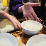 高幡不動 肉流通センター - ライス小219円