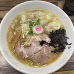 食事処 みやま - ワンタンメン 塩