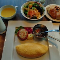 ポム・ダダン - 