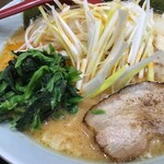 横浜家系ラーメン 龍馬家 - 