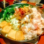 ひとりでこれるもん - 【特上和牛のもつ鍋！選べる3種の味！】【大好評！お得な宴会プラン】　【サッポロクラシック】　120分飲み放題付　　ひとこれコース　＠4,000円