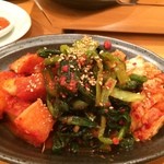 たけし - キムチ三種盛り（キムチメニューから３品選択）
