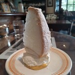 ブンブン紅茶店 - ケーキセット(レモン/ドアーズ ジティ茶園)¥1350