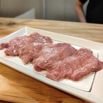 炭火焼きホルモン にく月 - 