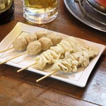 炭火焼きホルモン にく月 - 