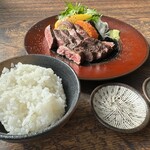神戶牛炭火牛排・逸品 寅松之肉滴 - 