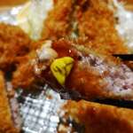 とんかつとカフェあら珠 - メンチカツ（アップ）