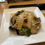 盛来軒 - 八宝菜　¥980