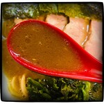 横浜ラーメン 一心 - スープ♫