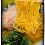 横浜ラーメン 一心 - 麺リフト♫