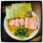 横浜ラーメン 一心 - ビジュアル良し♫