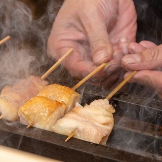 食欲をそそる炭の香り。