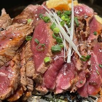 旬菜ステーキ処 らいむらいと - 2024.11.18 (月)   特製レア焼き丼（150g）　1980円（税込）