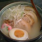 中華ソバ 櫻坂 - 桜焼豚塩ラーメン 900円