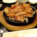 韓国料理 宮 - 天草豚のサムギョプサル