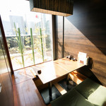 さけぼうず 旬仙 - 中庭を眺めながら食事ができる、とっておきのプライベート空間