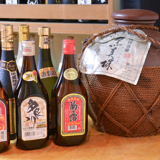 Awamori goes perfectly with Okinawan Cuisine ◎ Also suitable for easy-to-drink cocktails ♪