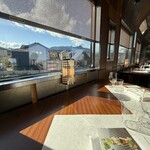 TRAIN SUITE 四季島 - 車窓を眺めながらの昼食