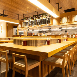 Whether you're dining solo, enjoying a meal with a colleague or mentor, or sharing a meal with friends or coworkers!