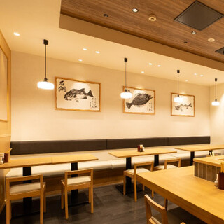 Perfect for unwinding after work, enjoying meals with family and friends, or a leisurely date.