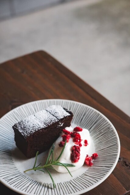 Cafe NINIROOM photo 2